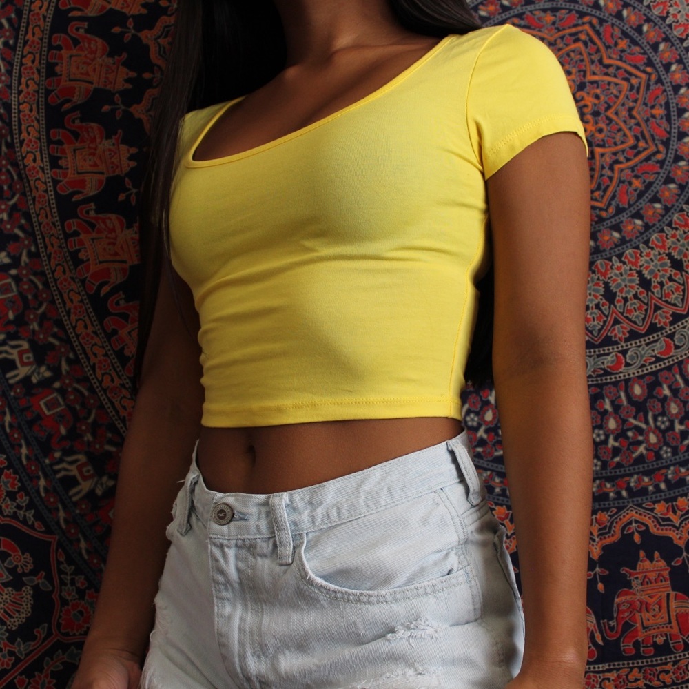 Yellow crop top, never used, no tags